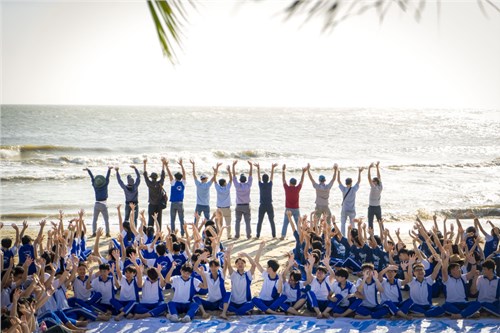 Học sinh khối 10 hoạt động trải nghiệm tại Long Hải 26-27/01/2024