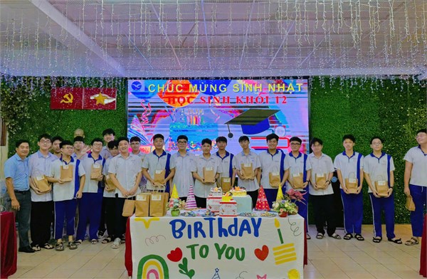 Sinh nhật học sinh nội trú tháng 8 - 9 - 10 năm 2024