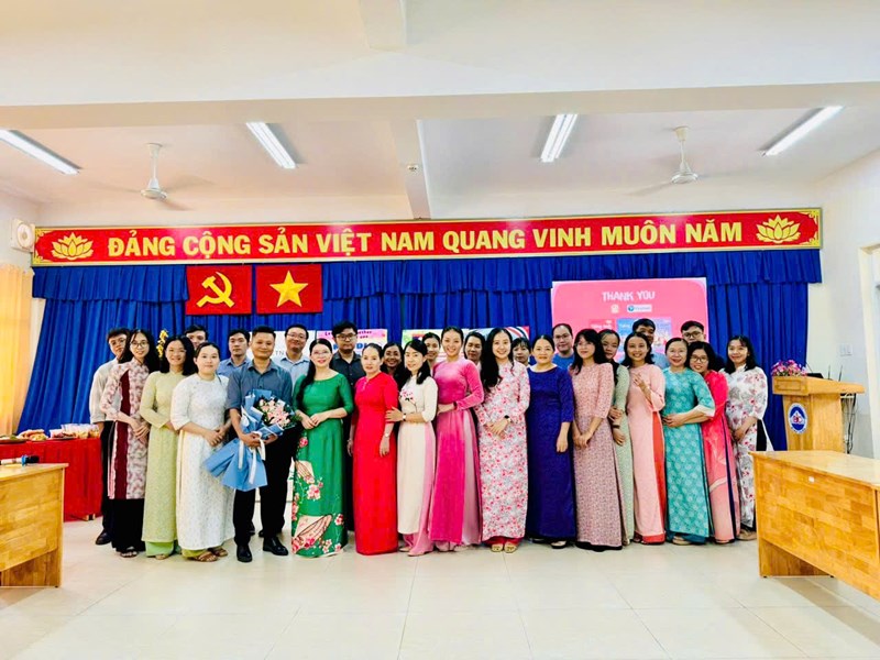 Thao giảng Chuyên môn Cụm 8 - Môn Tiếng Anh - Năm học 2024-2025