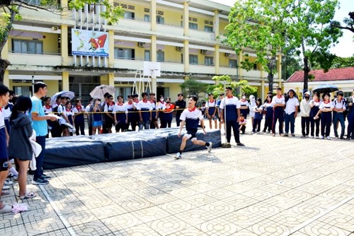 Khai mạc giải thể thao học sinh cấp trường NH: 2024 - 2025