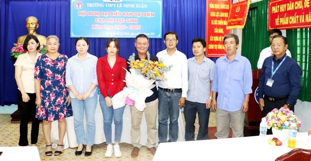 <a href="/tin-tuc/hoi-nghi-dai-bieu-ban-dai-dien-cmhs-nam-hoc-2024-2025/ct/89775/512291">Hội Nghị đại biểu Ban đại diện CMHS năm học<span class=bacham>...</span></a>