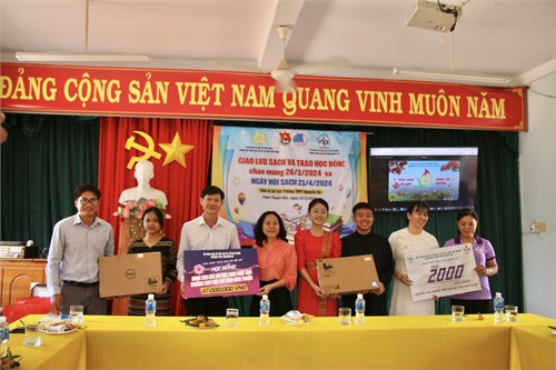 Chương trình: “Cuốn sách ước mơ” – Bài học về những nghĩa cử và tấm lòng cao cả