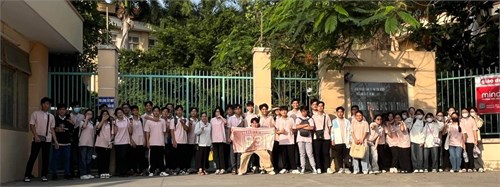 Hành trình đến với địa chỉ đỏ của lớp 11b3 - năm học 2023 – 2024
