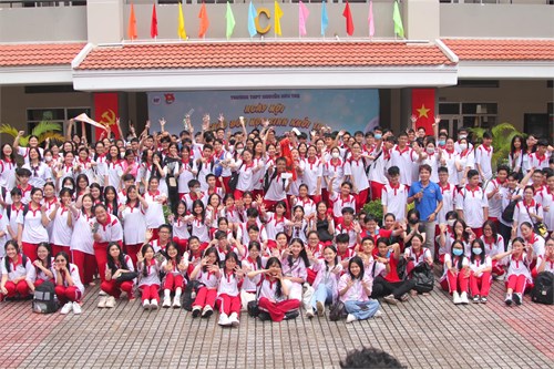 Những cánh cửa vẫn rộng mở cho học sinh trượt lớp 10 công lập