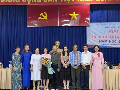 Trường THPT Nguyễn Văn Cừ tổ chức Đại hội cha mẹ học sinh năm học 2024-2025