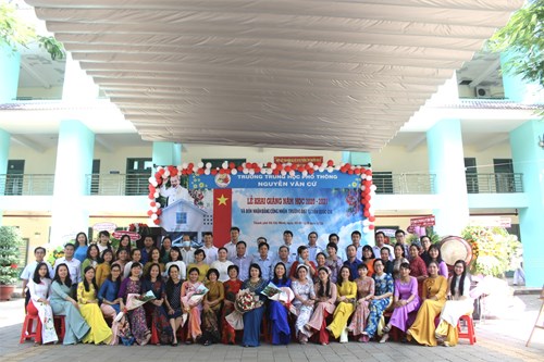 Quyết định về việc ban hành quy chế và tổ chức hoạt động của Trường THPT Nguyễn Văn Cừ năm học 2021-2022