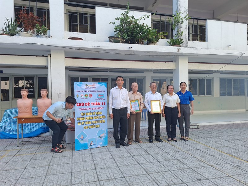 Tập huấn kỷ năng phòng chống đuối nước và kỹ năng thoát hiểm cho thiếu nhi