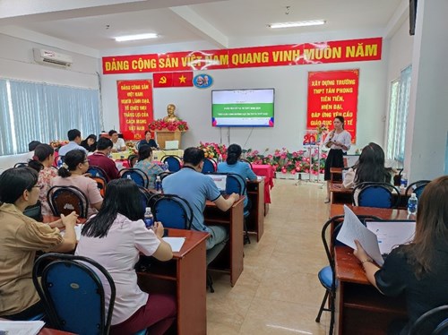 Hội thảo chuyên đề: Phân tích đề thi tốt nghiệp THPT năm 2024 và thảo luận định hướng dạy ôn thi tốt nghiệp THPT năm 2025 môn Hóa học
