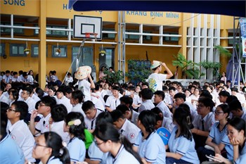 Buổi báo cáo chuyên đề  Vũ khí hóa học - Nỗi đau còn mãi 