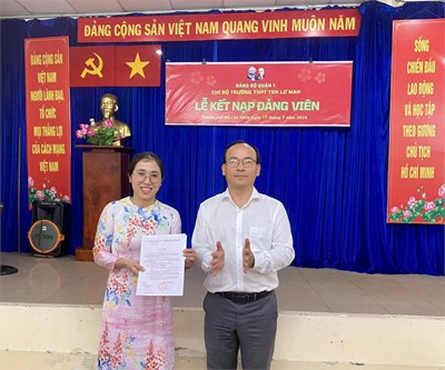 Lễ kết nạp Đảng viên mới