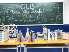 Hoạt động ngoại khóa clb bạn yêu sách: tái chế sản phẩm từ giấy báo cũ