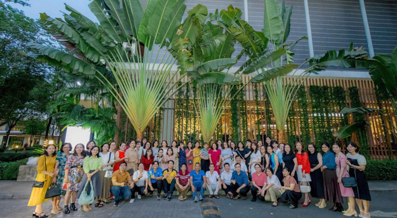 Họp mặt chào mừng ngày Quốc tế Phụ nữ 08/3/2025