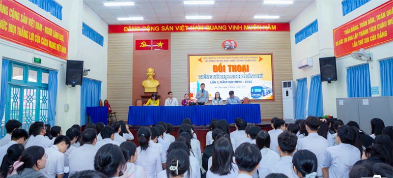 Đối thoại tiếng nói học sinh Trần Phú lần 2, năm học 2024-2025