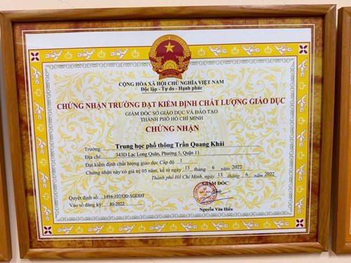 Chứng nhận Trường THPT Trần Quang Khải đạt kiểm định chất lượng giáo dục Cấp độ 1
