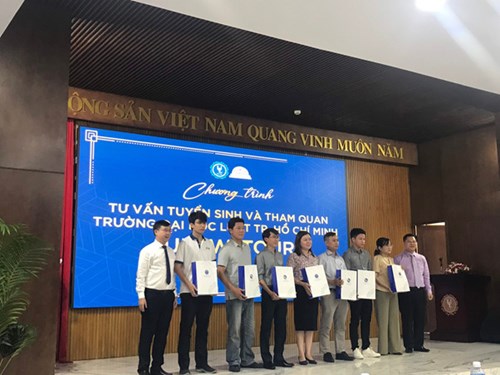 Ngày hội hướng nghiệp và tư vấn tuyển sinh Trường Đại học Luật TP. HCM
