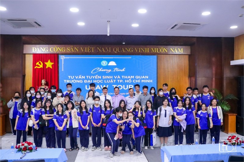 HỌC SINH TRƯỜNG THPT PHÚ NHUẬN THAM GIA CHƯƠNG TRÌNH TƯ VẤN HƯỚNG NGHIỆP, TUYỂN SINH VÀ THAM QUAN “ULAW TOUR” DO TRƯỜNG ĐẠI HỌC LUẬT TP. HCM TỔ CHỨC (Tháng 12/2023)