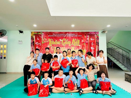 HOẠT ĐỘNG HỘI XUÂN GIÁP THÌN NĂM 2024 
Chủ đề:   Xuân gắn kết, Tết yêu thương 