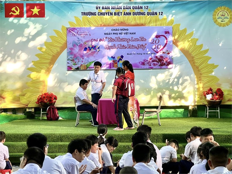 Hoạt động chào cờ tuần 6