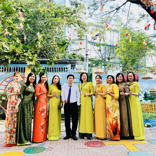 Hưởng ứng “Lễ hội Áo dài Thành phố Hồ Chí Minh, lần 10 năm 2024”