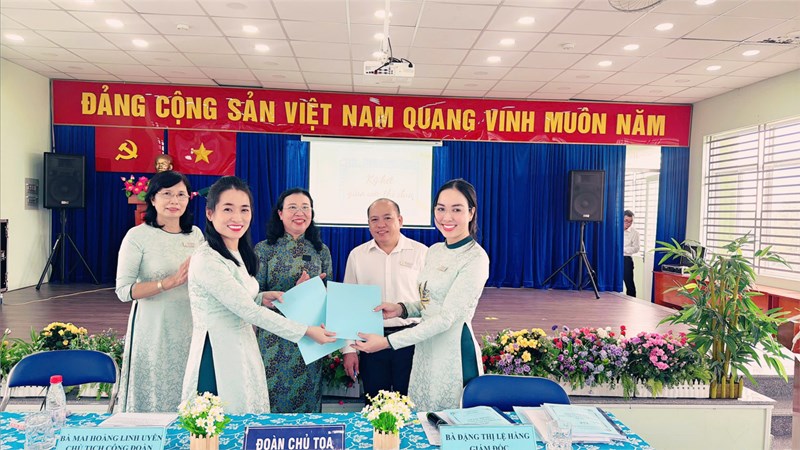Trung tâm HTPT GDHN Bình Chánh tổ chức Hội nghị CB-CC-VC đầu năm học 2024 - 2025