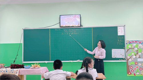 Trung tâm HTPT GDHN Bình Chánh thi đua dạy tốt - học tốt qua tiết thao giảng