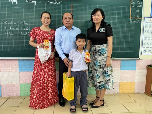 Công tác hỗ trợ giáo dục hòa nhập tại Trường Tiểu học Nguyễn Văn Trân