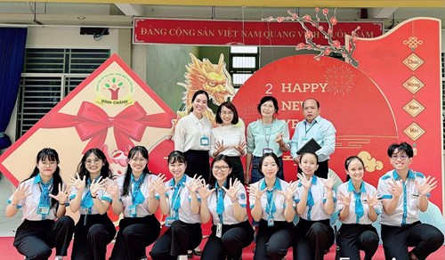 Đón tiếp đoàn Sinh viên trường Đại học sư phạm Thành phố Hồ Chí Minh thực tập tại trung tâm