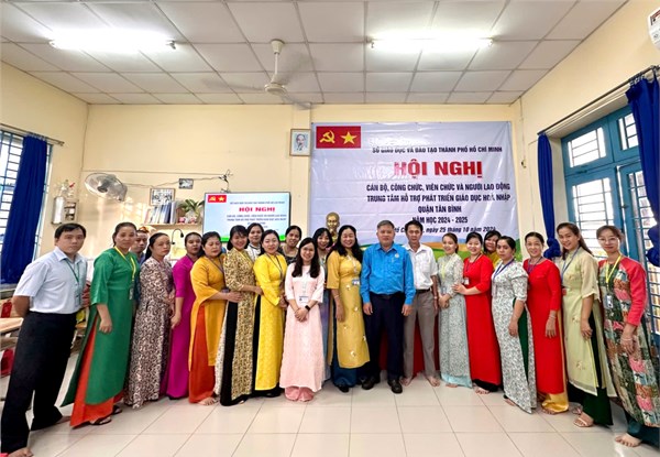 Hội nghị cán bộ, công chức, viên chức của trung tâm Hỗ trợ phát triển Giáo dục hoà nhập quận Tân Bình năm học 2024 - 2025
