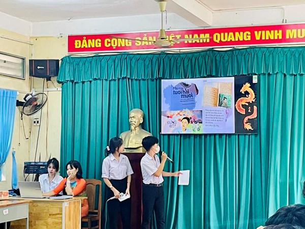 Trung tâm GDNN-GDTX huyện Củ Chi hưởng ứng Ngày Sách và Văn hóa đọc Việt Nam (21-4): Lan tỏa đam mê đọc sách trong cộng đồng. Bộ môn Văn đã thực hiện chuyên đề cấp trung tâm  Đọc sách - Khơi nguồn cảm xúc .