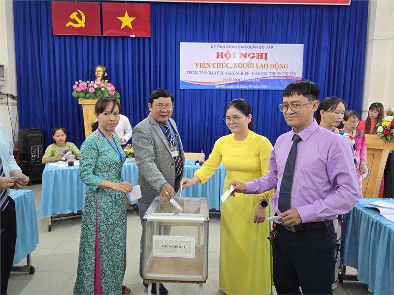 Hội nghị Cán bộ Công chức - Viên chức tại Trung tâm Giáo dục Nghề nghiệp - Giáo dục Thường xuyên Quận Gò Vấp năm 2024: Khẳng định tinh thần đoàn kết và phấn đấu vì mục tiêu giáo dục bền vững