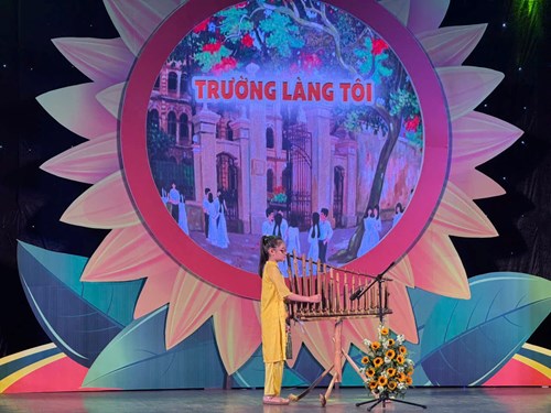 Trường PTĐB Nguyễn Đình Chiểu tham gia chương trình  Từ trái tim đến trái tim 