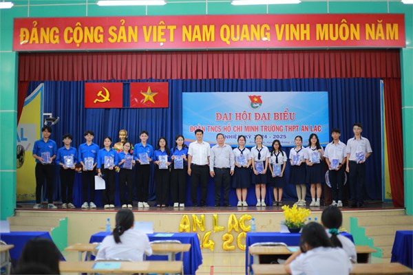 Đại hội đại biểu đoàn tncs hồ chí minh trường thpt an lạc, nhiệm kỳ 2024 - 2025