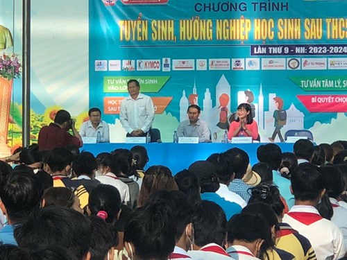 Tư vấn tuyển sinh 10 - năm học 2024 - 2025 tại các trường thcs