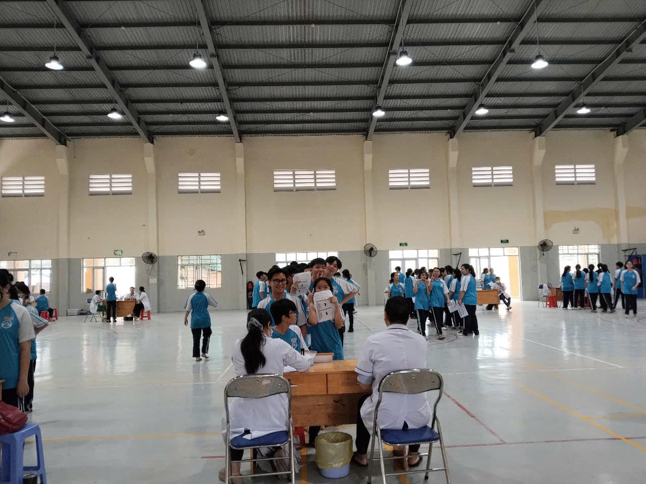 Trường THPT Bình Chiểu tổ chức Khám sức khỏe định kì cho học sinh năm học 2024-2025