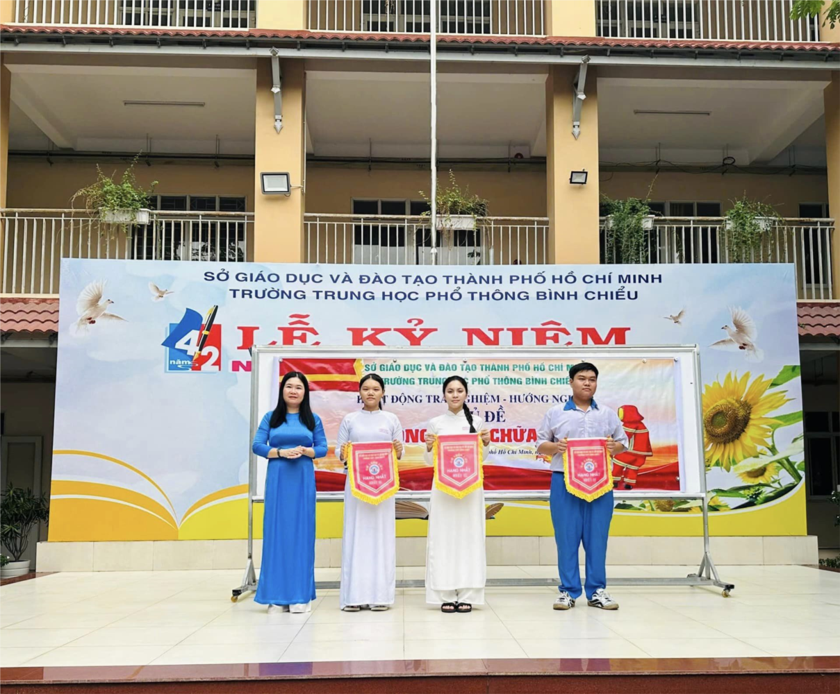 Sinh hoạt dưới cờ tuần 14 - Năm học 2024-2025