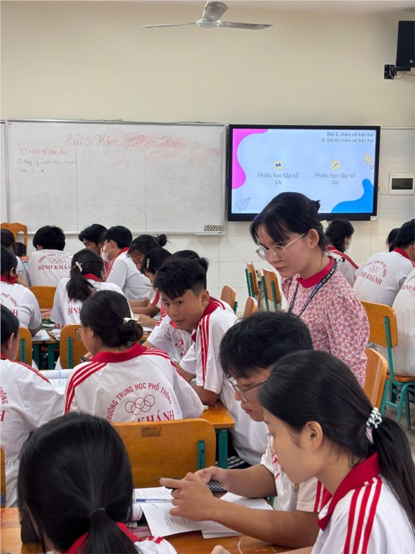 Hoạt động chuyên môn tổ Toán tháng 12/2024
