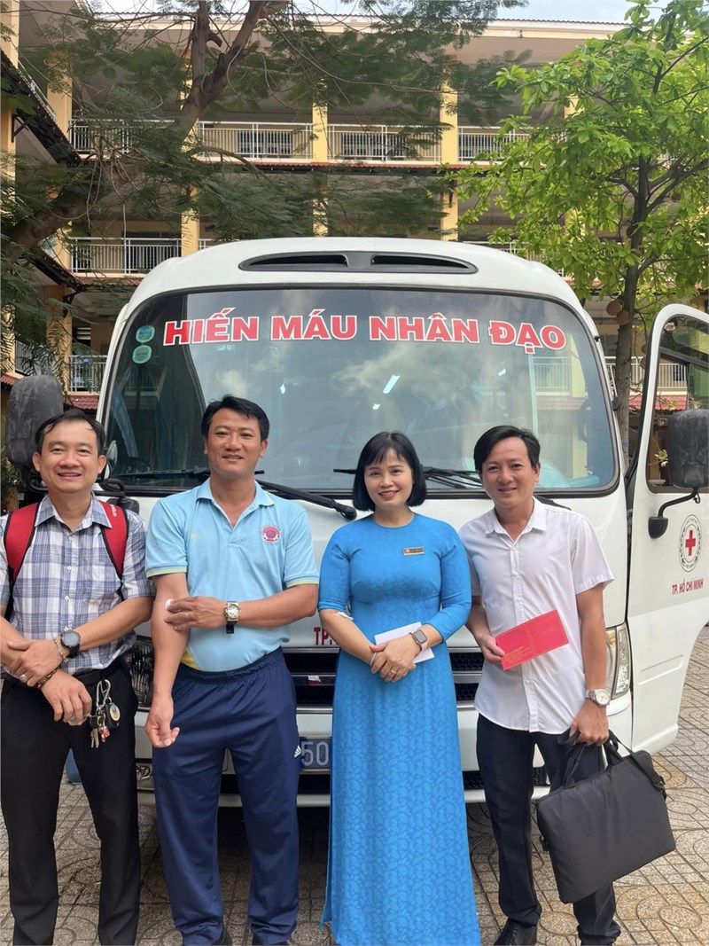 Hiến máu nhân đạo