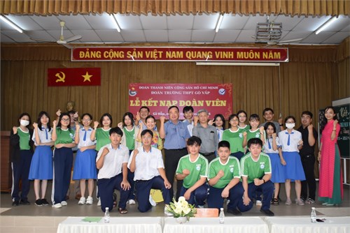 Họp mặt học sinh  tham gia kỳ thi olympic cấp thành phố năm học 2023 – 2024