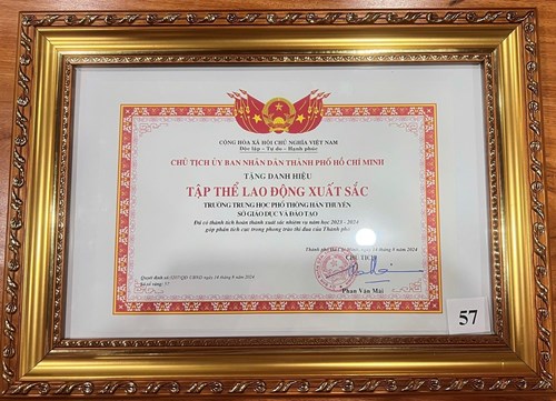Bằng khen của Chủ tịch UBND TPHCM tặng  Tập thể lao động xuất sắc 