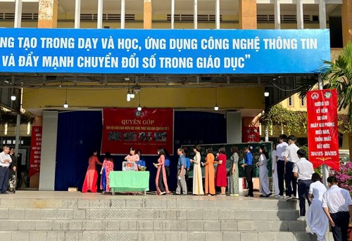 Sinh hoạt dưới cờ đầu tuần