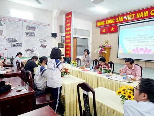 Hội Nghị Tiếp Xúc Giữa Lãnh Đạo Nhà Trường Với Bí Thư, Lớp Trưởng Các Lớp - Lần 2 - Năm Học 2023 - 2024