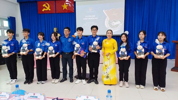 Đại hội đại biểu đoàn trường thpt lương văn can nhiệm kỳ 2024 - 2025