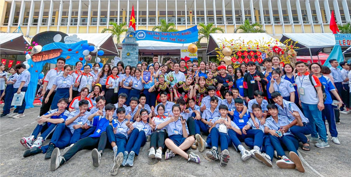 Tuyển sinh lớp 10 năm học 2024 - 2025
