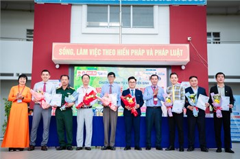 Chương trình tư vấn tuyển sinh  Đúng ngành nghề - Sáng tương lai 