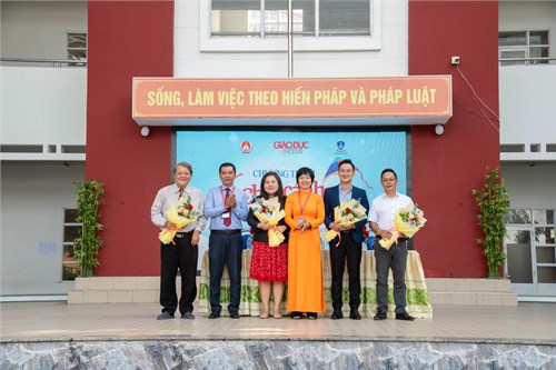 Chương trình Chấp cánh ước mơ - Chủ đề: Đánh thức giấc mơ của bạn