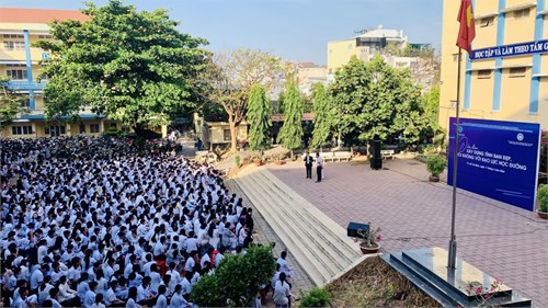 Diễn đàn “Xây dựng tình bạn đẹp, nói không với bạo lực học đường”
