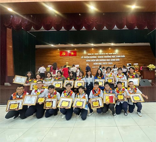 Trường THPT Ngô Quyền Tham Dự Lễ Tuyên Dương Khen Thưởng Học Sinh  Giỏi- Giáo viên Bồi Dưỡng Học Sinh Giỏi Năm Học 2023 - 2024