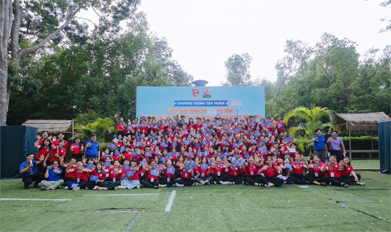 Đoàn trường thpt ngô quyền tham gia chương trình tập huấn cán bộ đoàn trường thpt, tt gdnn-gdtx năm học 2024-2025
