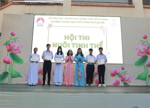 Trường thpt ngô quyền tuyên dương, khen thưởng học sinh đạt thành tích cao trong hội thi  nuôi tinh thể  dành cho học sinh khối 10