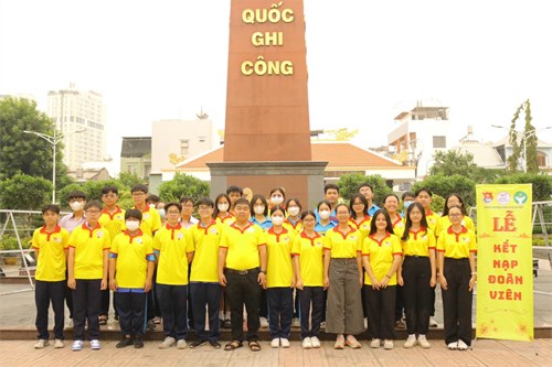 Lễ kết nạp đoàn viên trong chiến dịch xuân tình nguyện 2024
